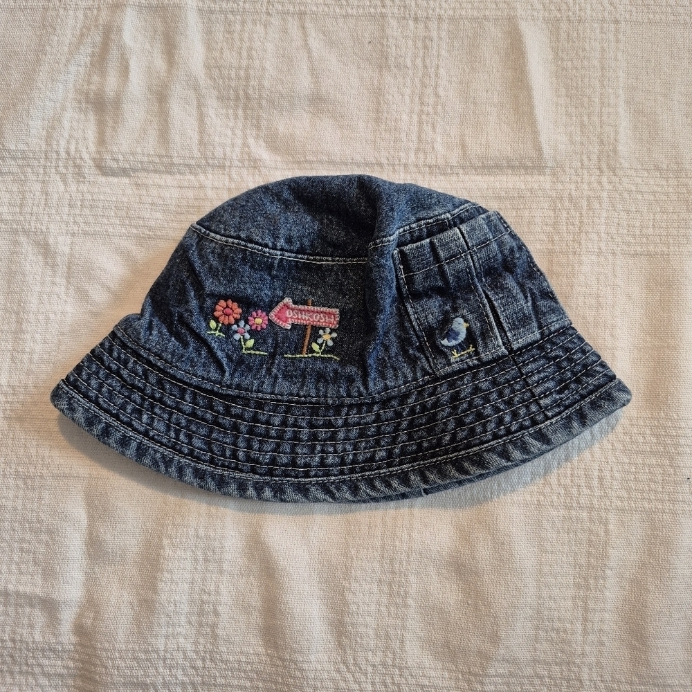 Oshkosh B'gosh girls size 0/3 - 6/9 months embroidered bucket hat blue  VGUC